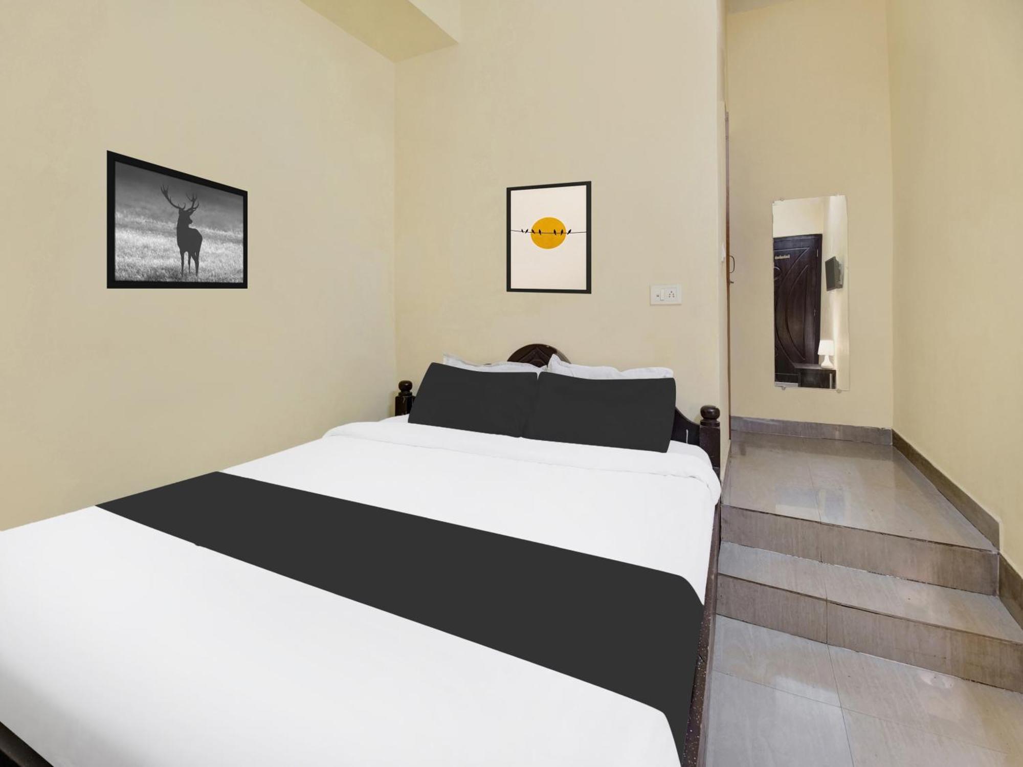 Super Hotel O Maligaon Adabari Guwahati Exterior foto